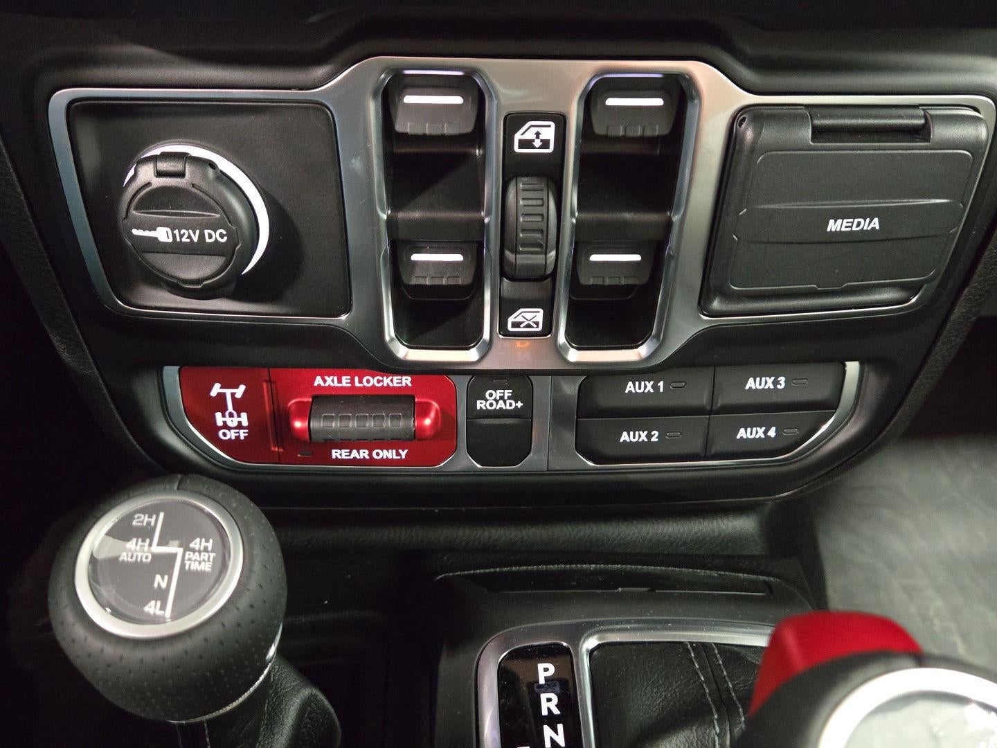 2025 Jeep Gladiator Mojave X