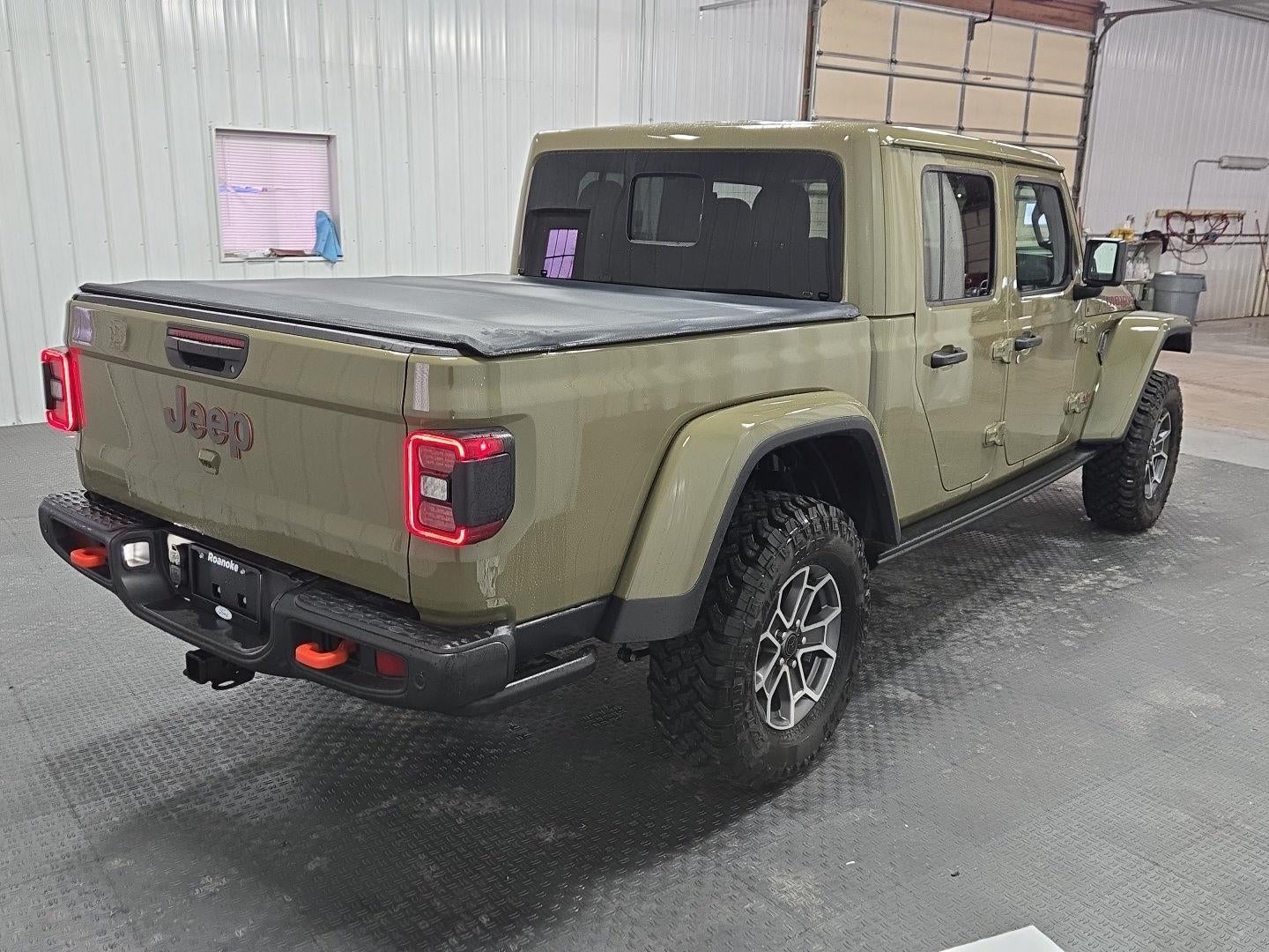 2025 Jeep Gladiator Mojave X