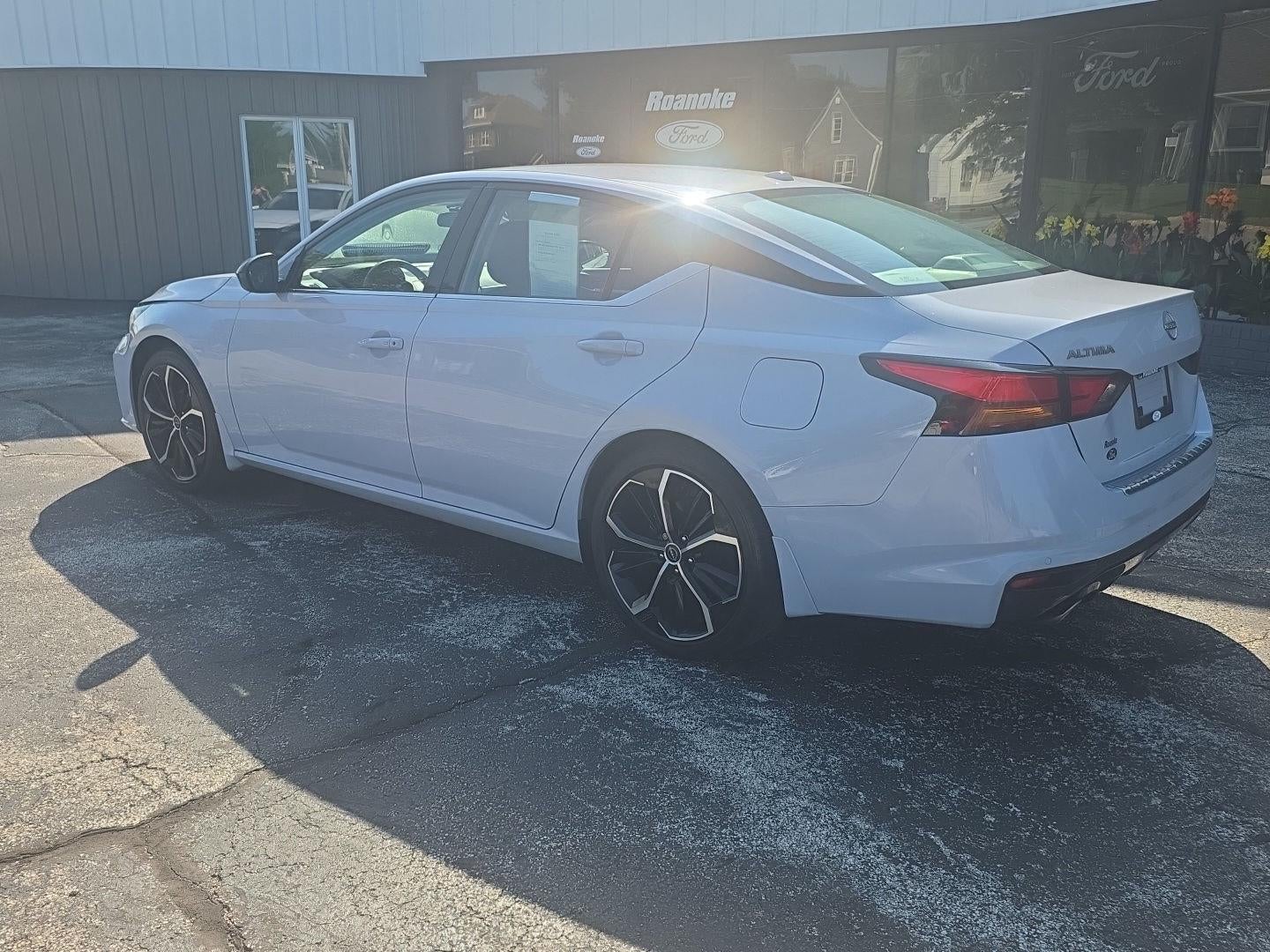 2023 Nissan Altima 2.5 SR