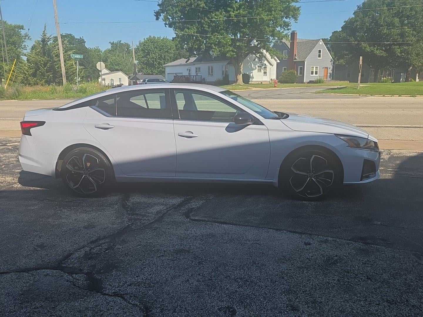2023 Nissan Altima 2.5 SR