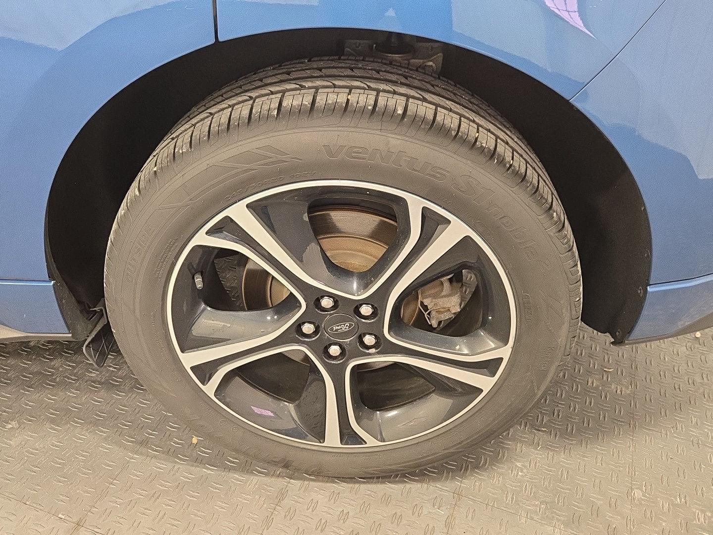 2019 Ford EDGE ST UTILI