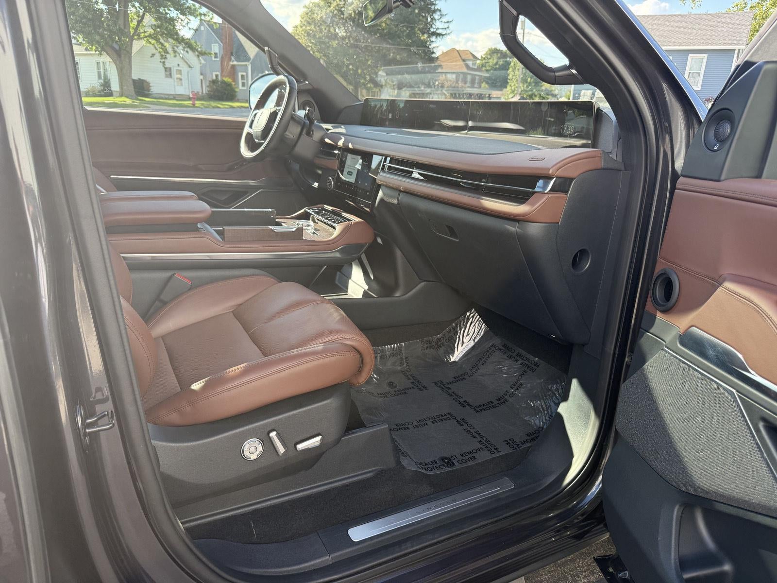 2025 Lincoln Navigator L Reserve
