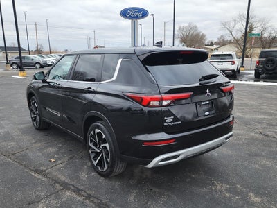 2024 Mitsubishi OUTLANDER SE BLACK EDITION FWD