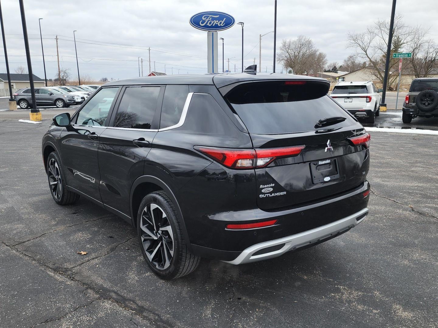 2024 Mitsubishi OUTLANDER SE BLACK EDITION FWD