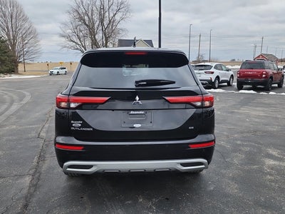 2024 Mitsubishi OUTLANDER SE BLACK EDITION FWD