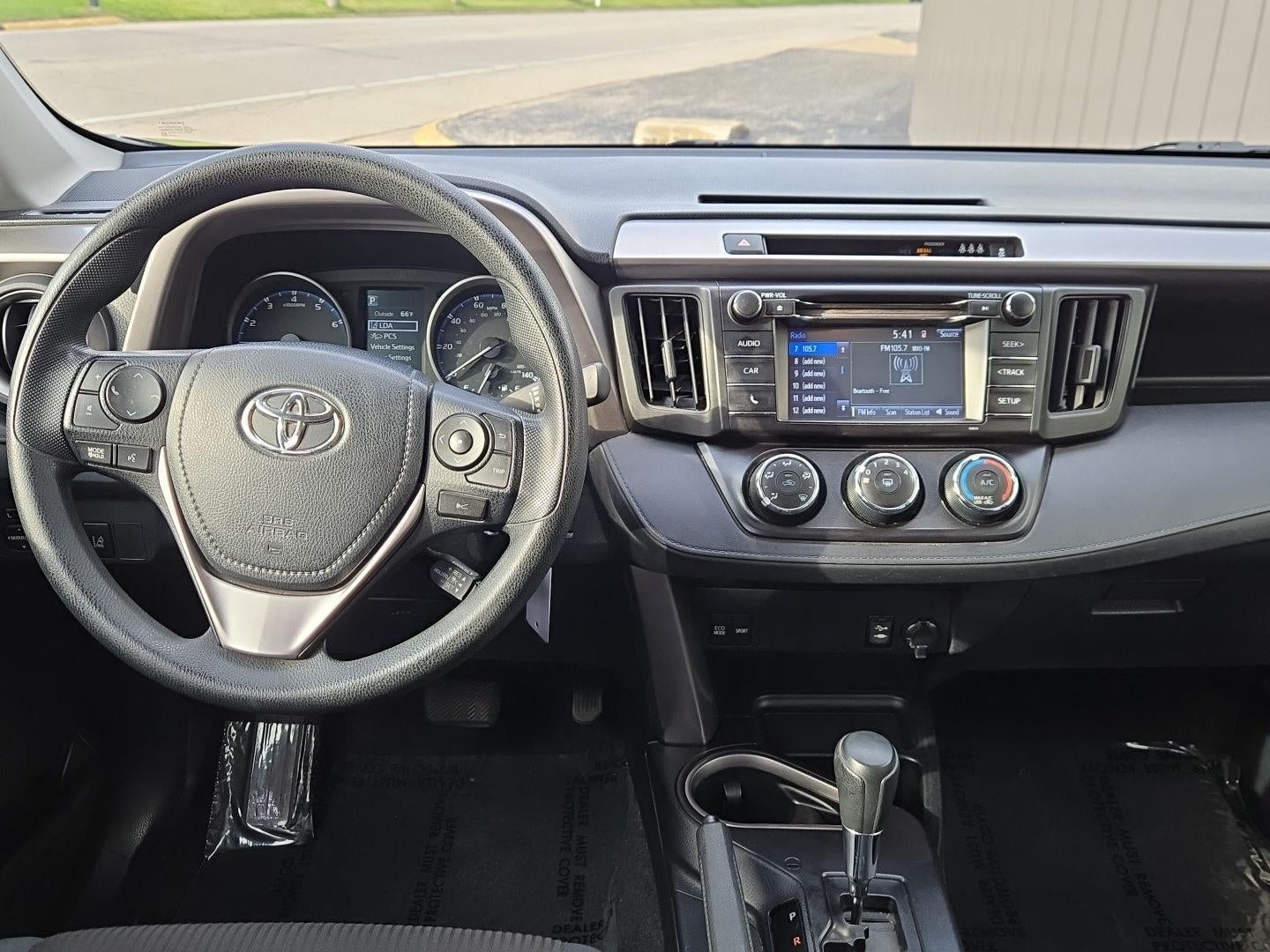2017 Toyota RAV4 LE