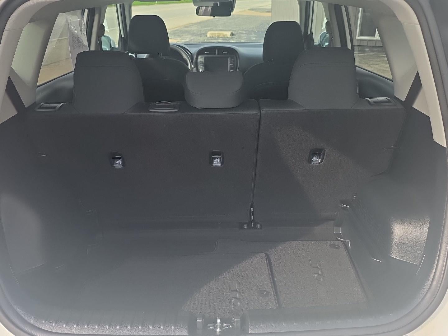 2025 Kia SOUL LX FWD