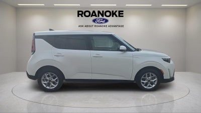 2025 Kia SOUL LX FWD