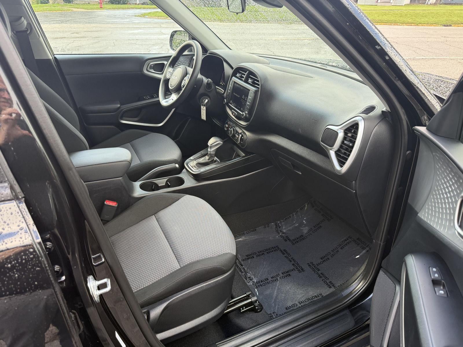 2025 Kia SOUL LX FWD