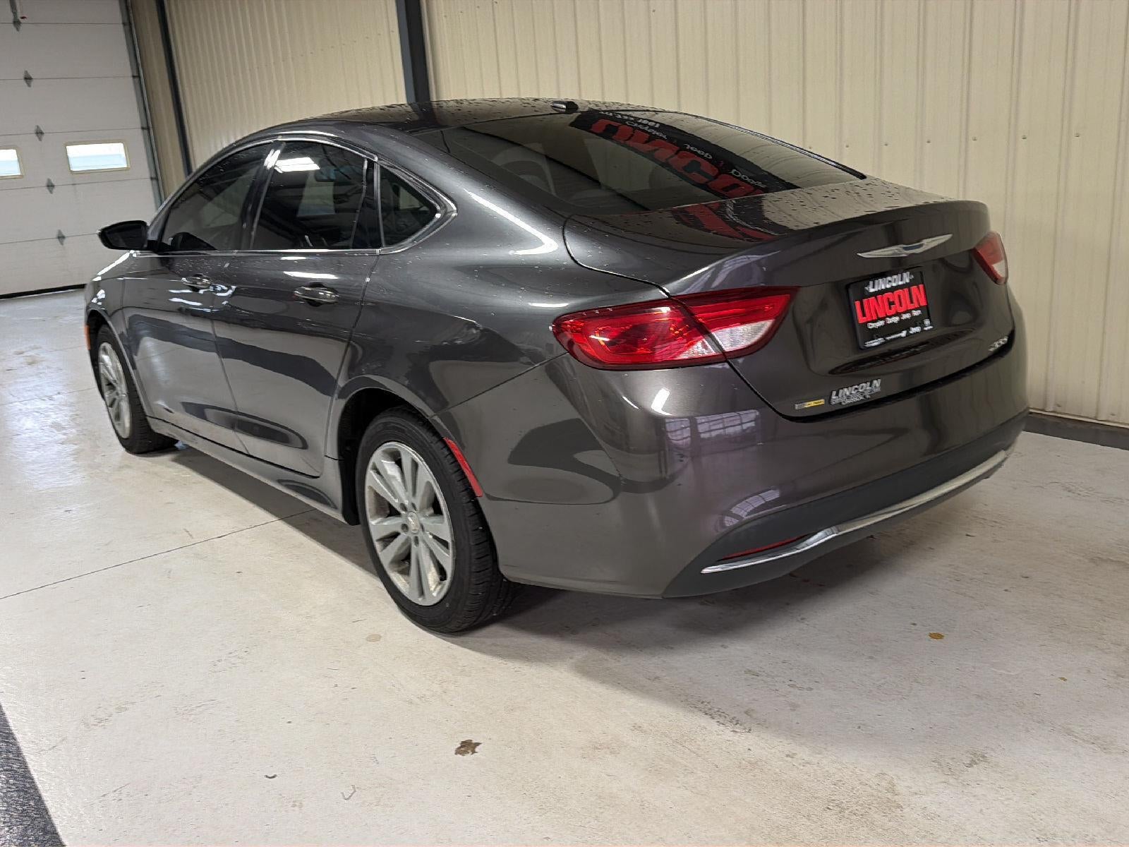 2016 Chrysler 200 Limited