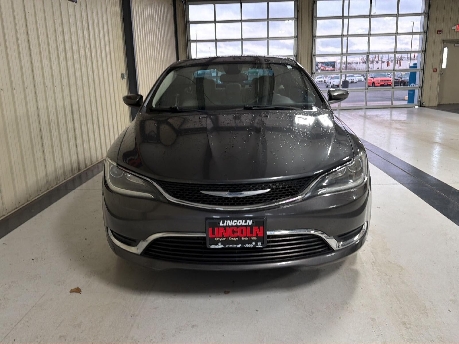 2016 Chrysler 200 Limited