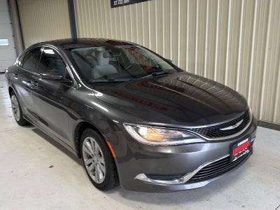2016 Chrysler 200 Limited