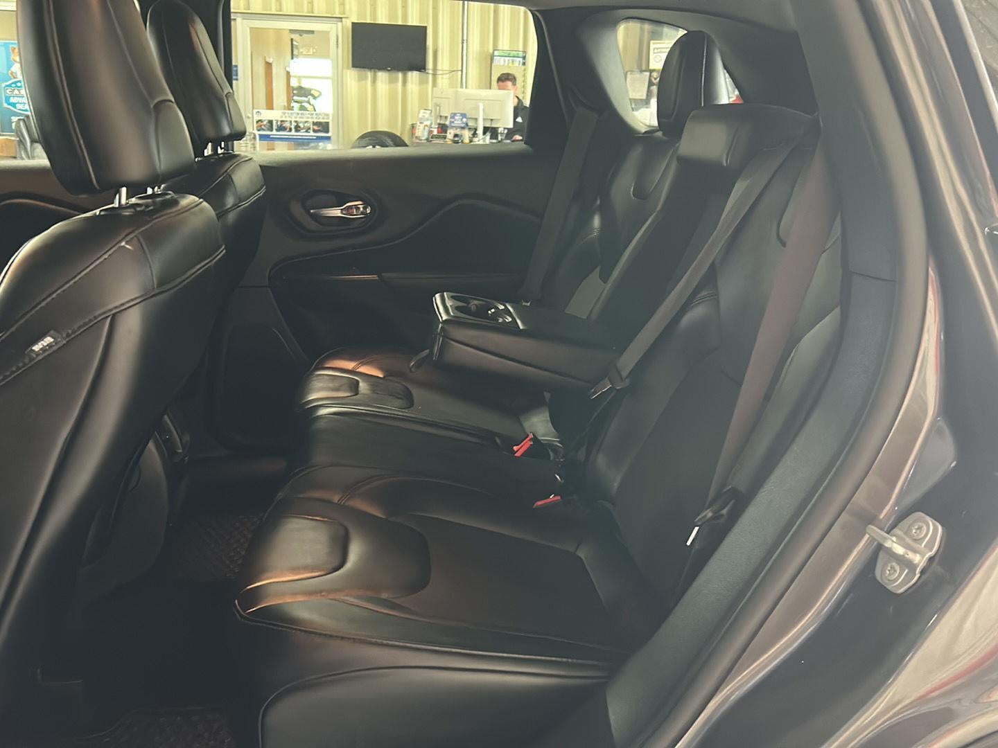 2022 Jeep Cherokee Trailhawk