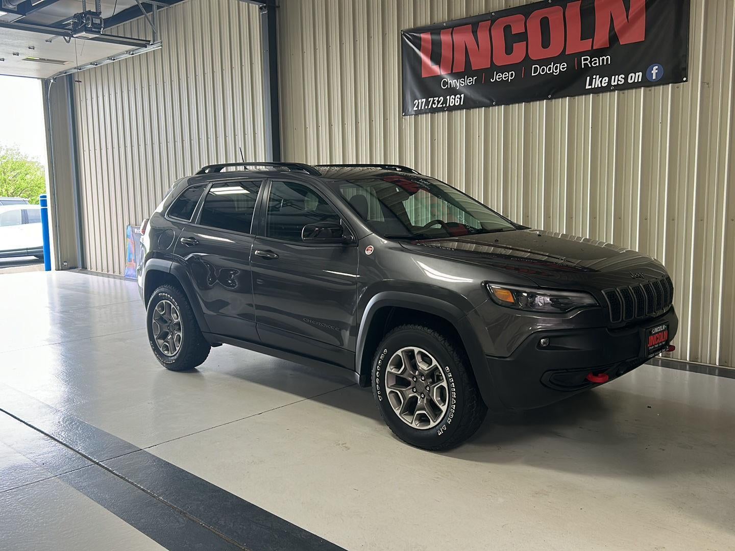 2022 Jeep Cherokee Trailhawk