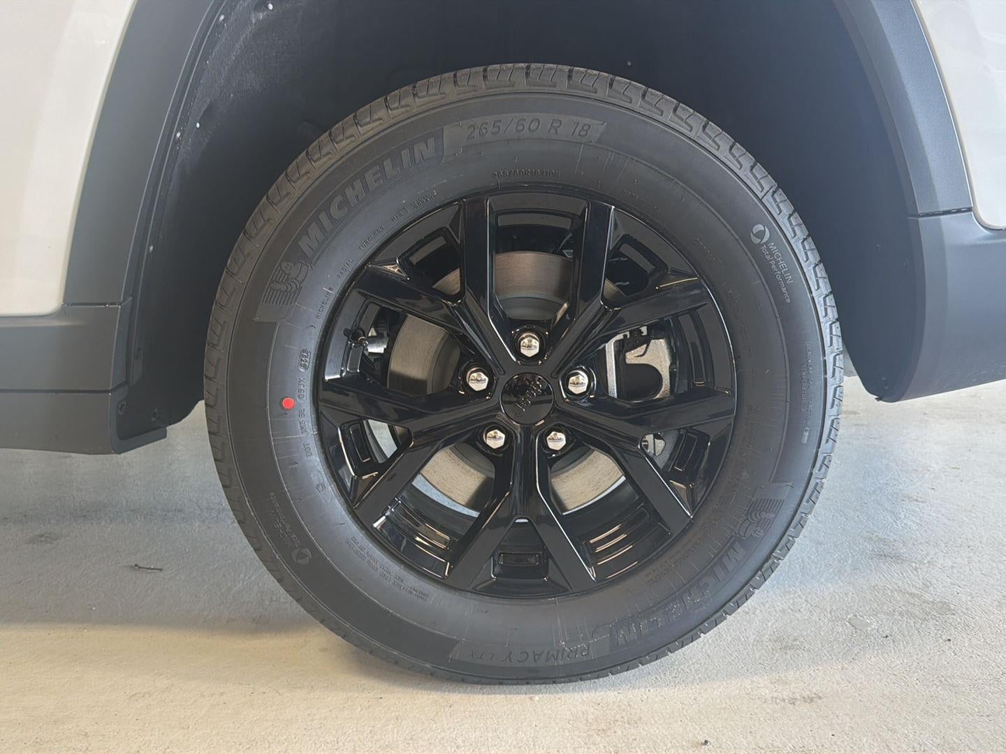 2026 Jeep Grand Cherokee L Laredo Altitude