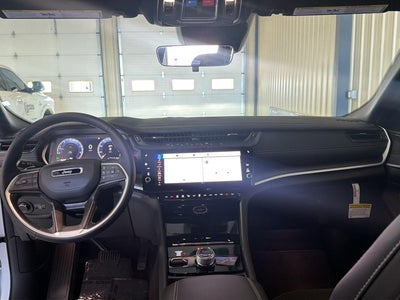 2026 Jeep Grand Cherokee L Laredo Altitude