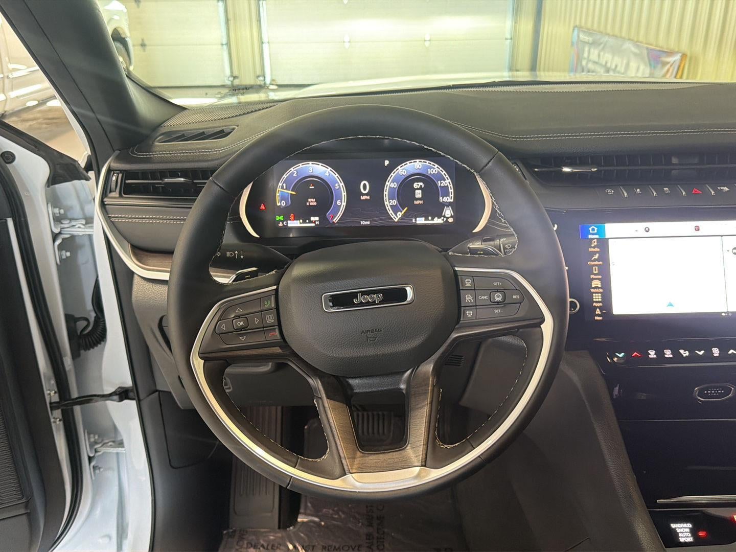 2026 Jeep Grand Cherokee L Laredo Altitude