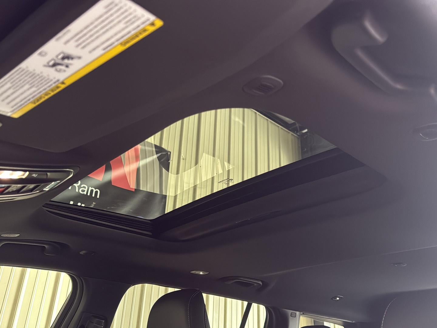 2026 Jeep Grand Cherokee L Laredo Altitude