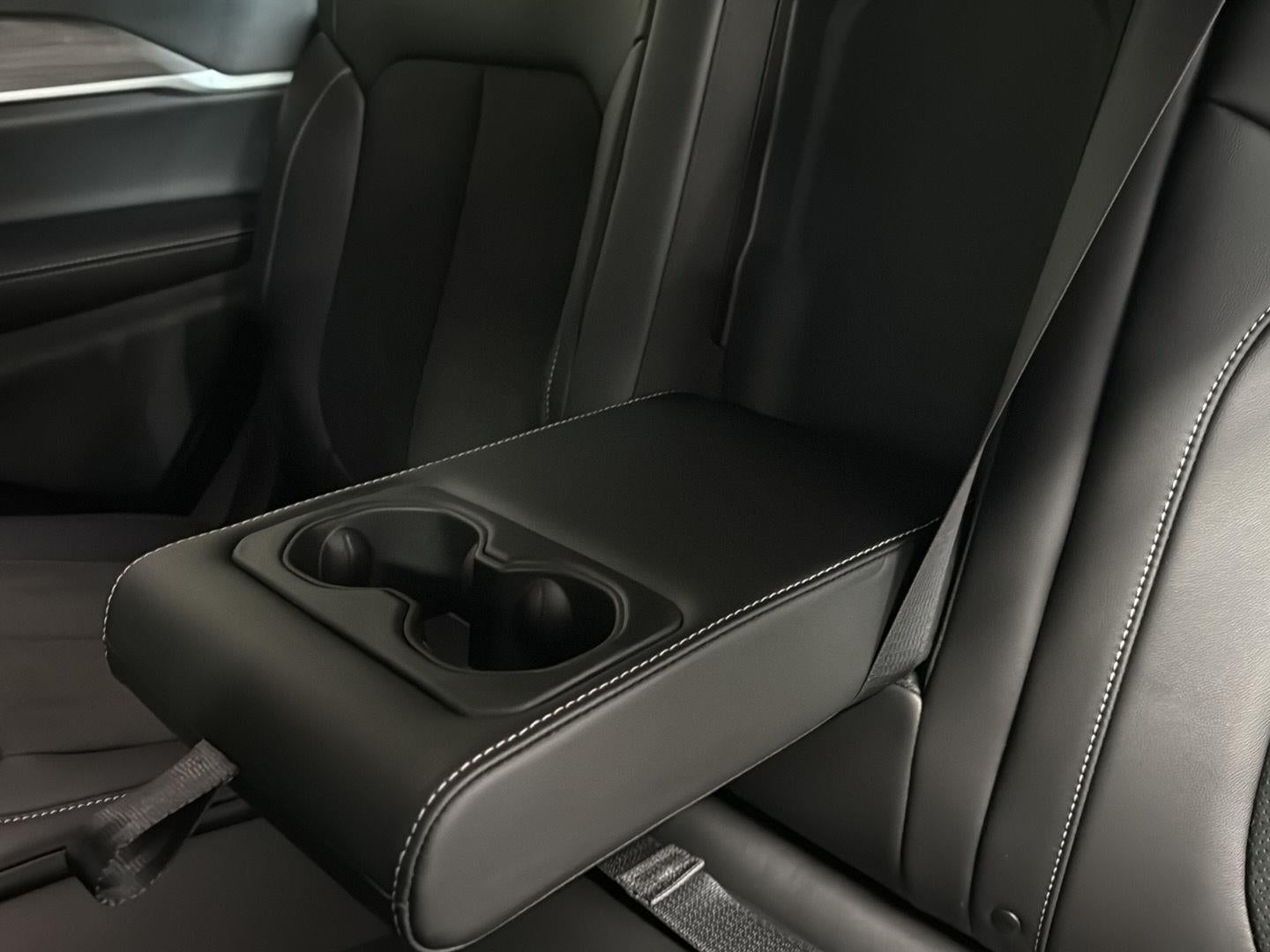 2026 Jeep Grand Cherokee L Laredo Altitude