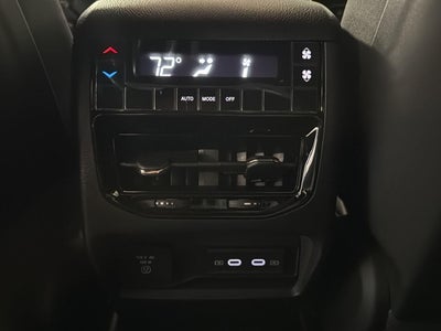 2026 Jeep Grand Cherokee L Laredo Altitude