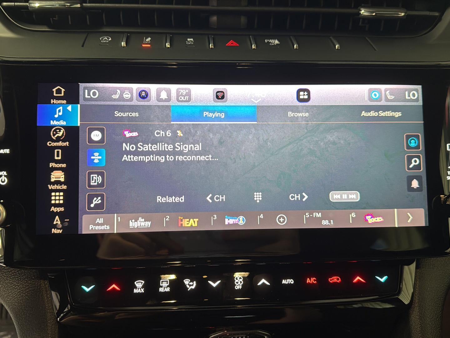 2026 Jeep Grand Cherokee L Laredo Altitude