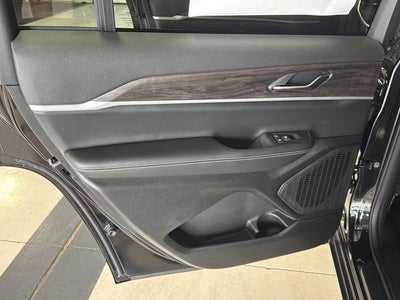 2026 Jeep Grand Cherokee L Laredo Altitude