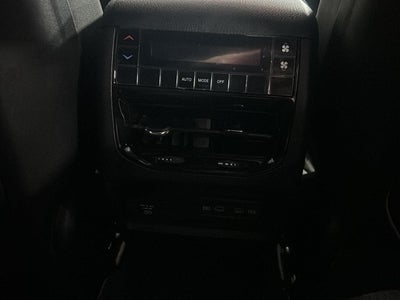 2026 Jeep Grand Cherokee L Laredo Altitude