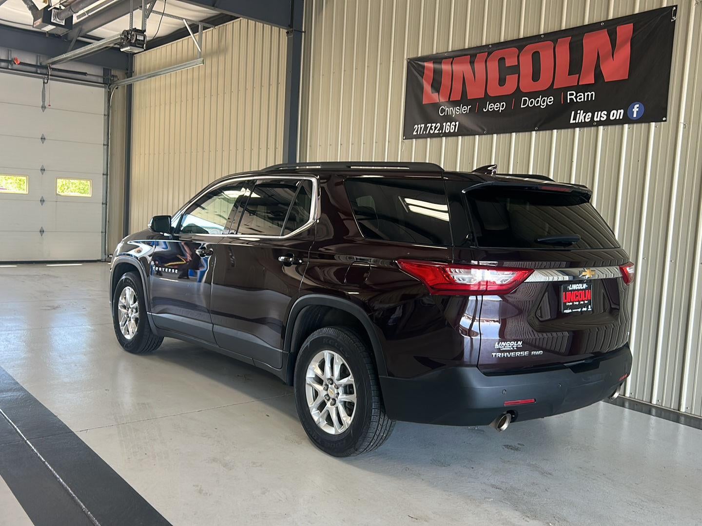 2021 Chevrolet Traverse LT Cloth