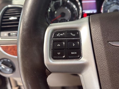 2016 Chrysler Town & Country Touring