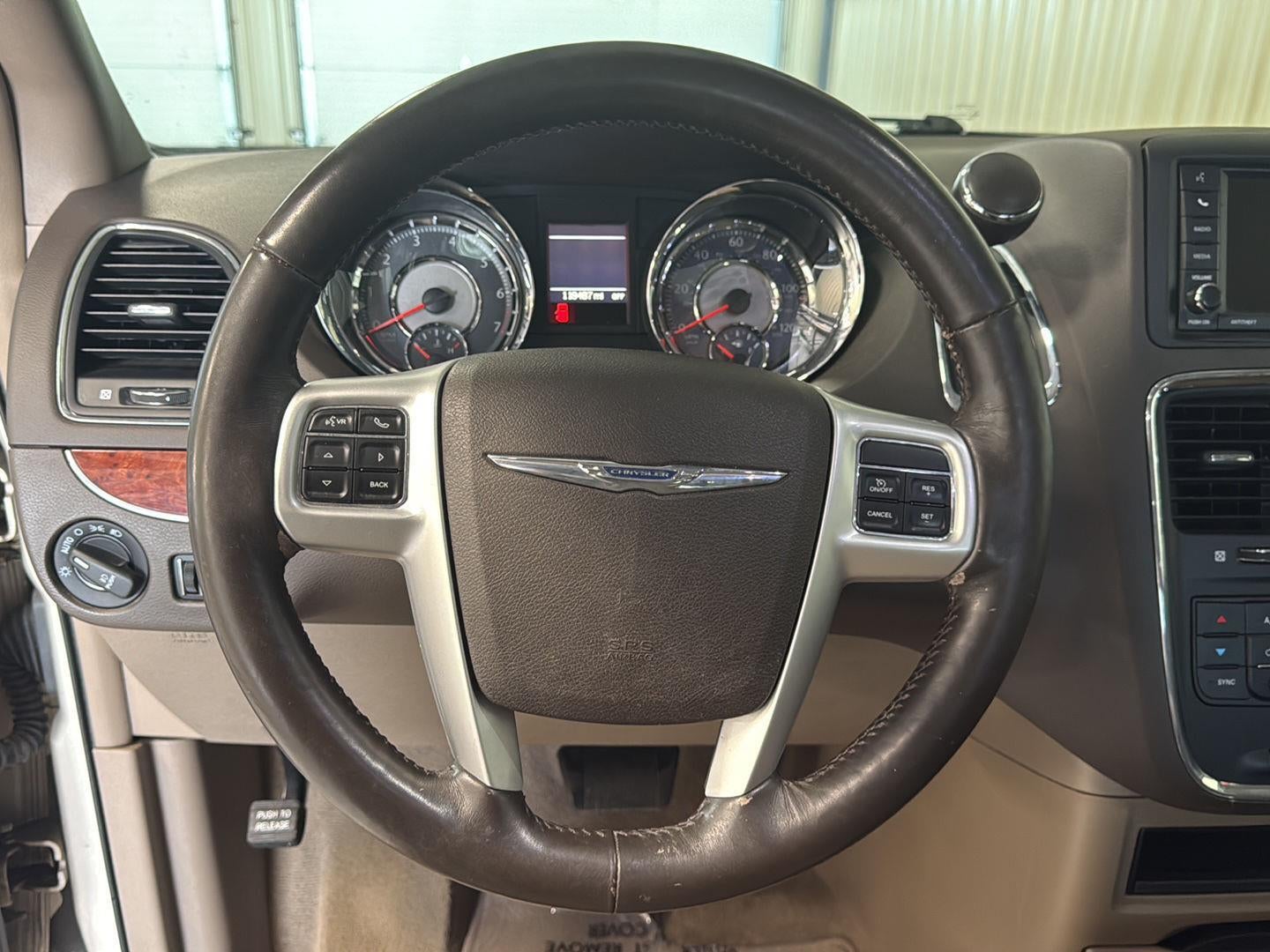 2016 Chrysler Town & Country Touring