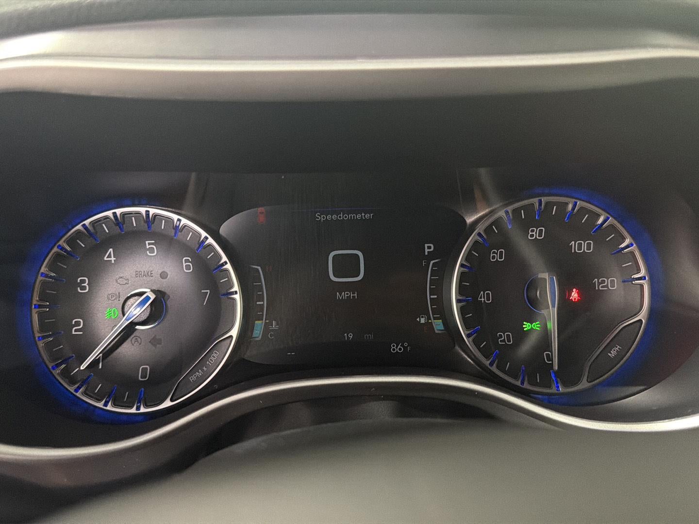 2026 Chrysler Pacifica Select