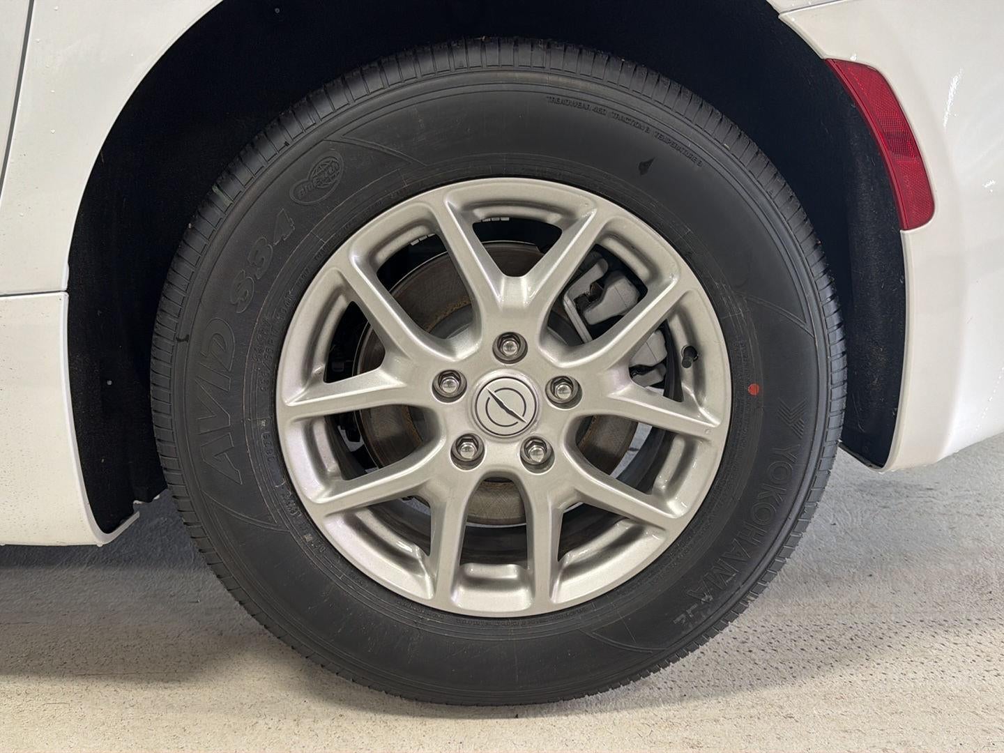 2026 Chrysler Pacifica Select