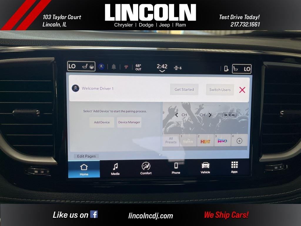 2026 Chrysler Pacifica Select