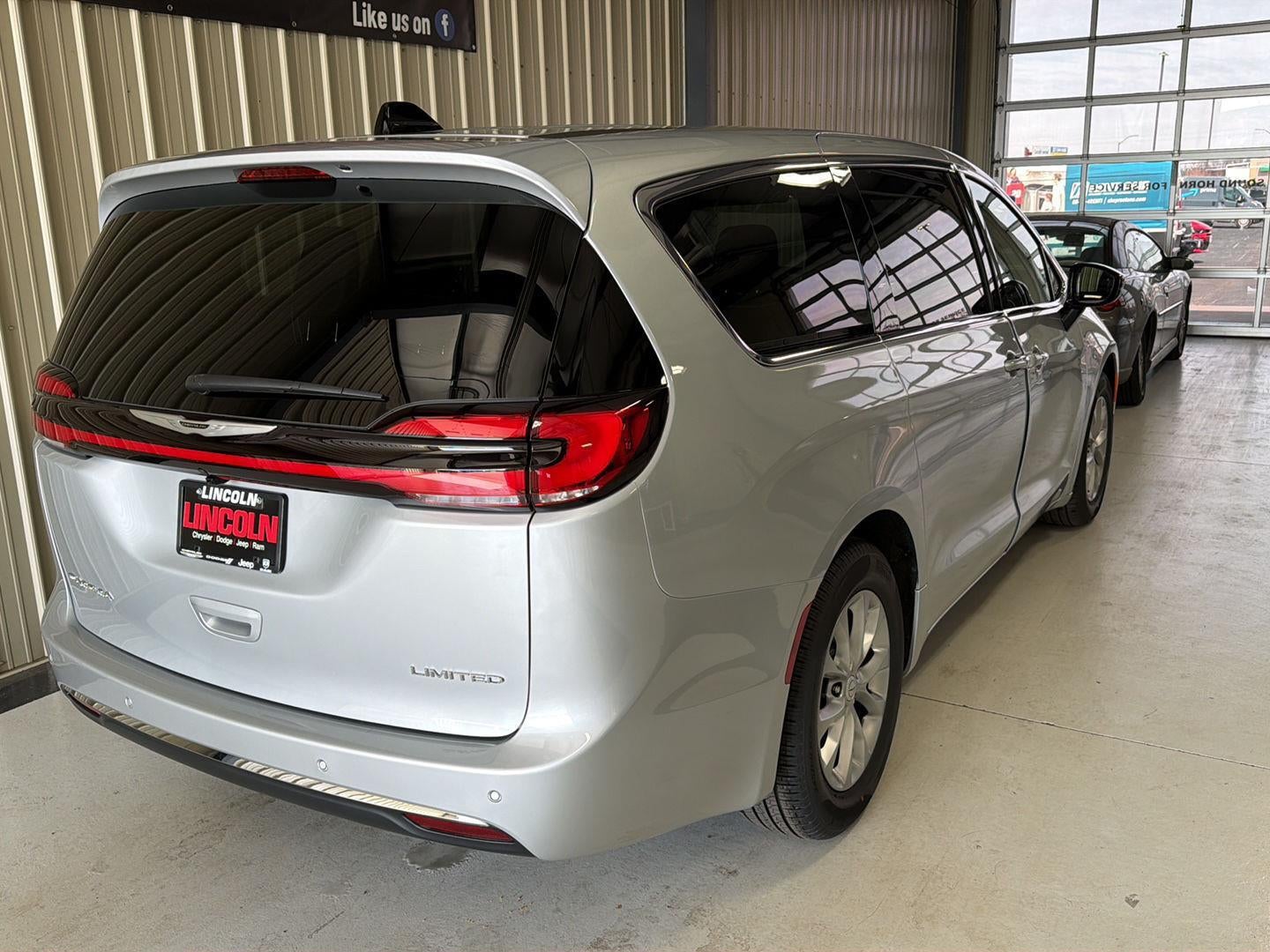 2026 Chrysler Pacifica Limited