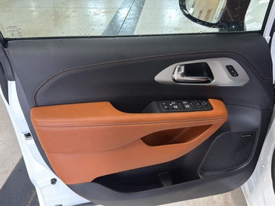 2026 Chrysler Pacifica Pinnacle