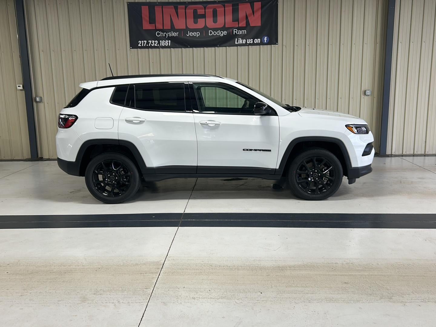 2026 Jeep Compass Latitude Altitude