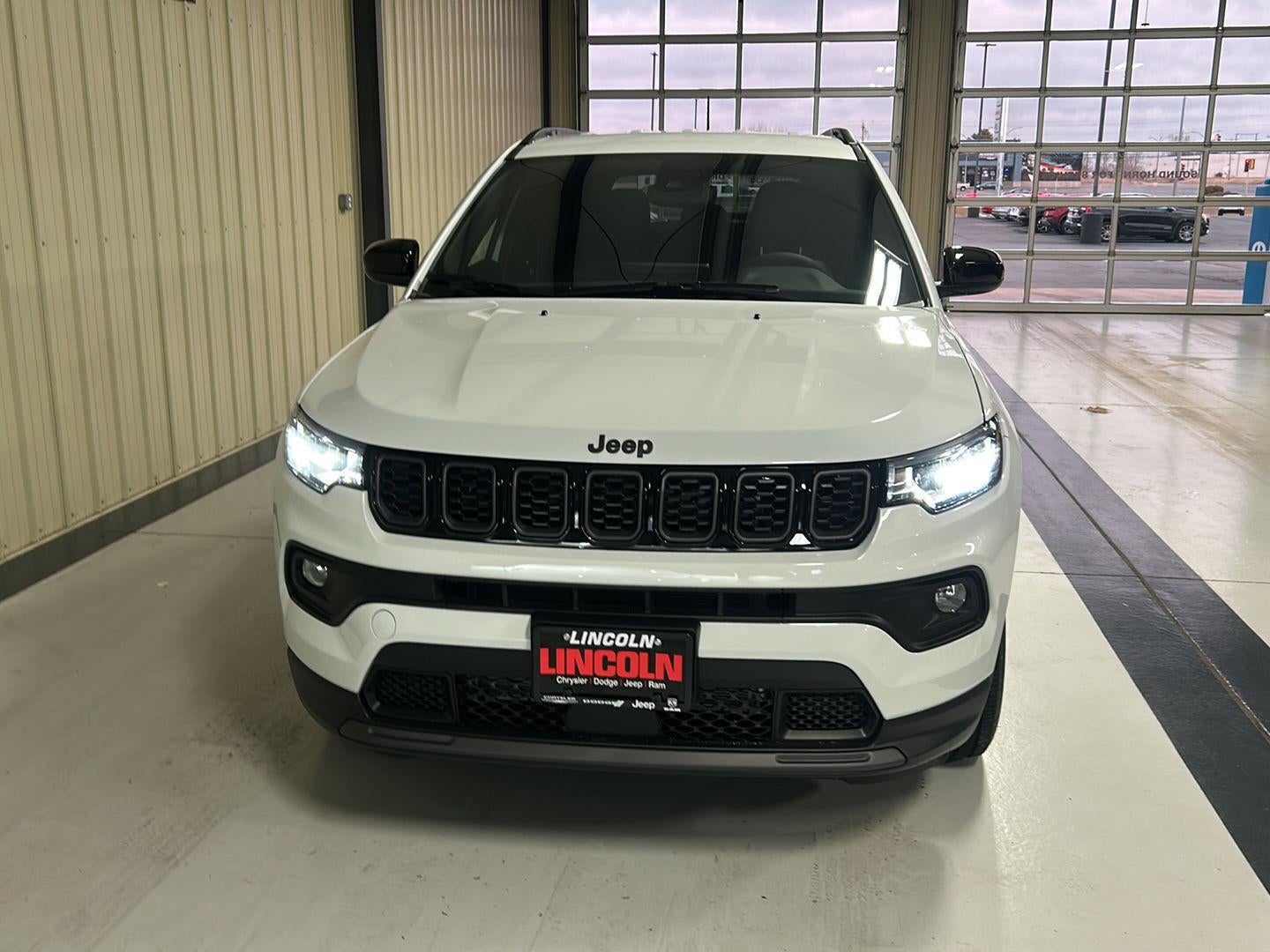 2026 Jeep Compass Latitude Altitude