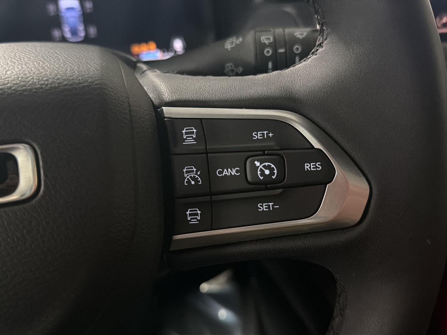 2023 Jeep COMPASS SUV