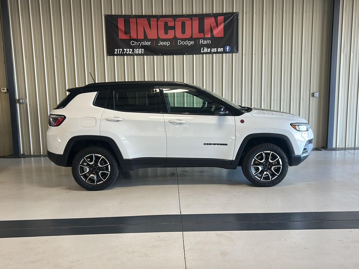2025 Jeep Compass Trailhawk