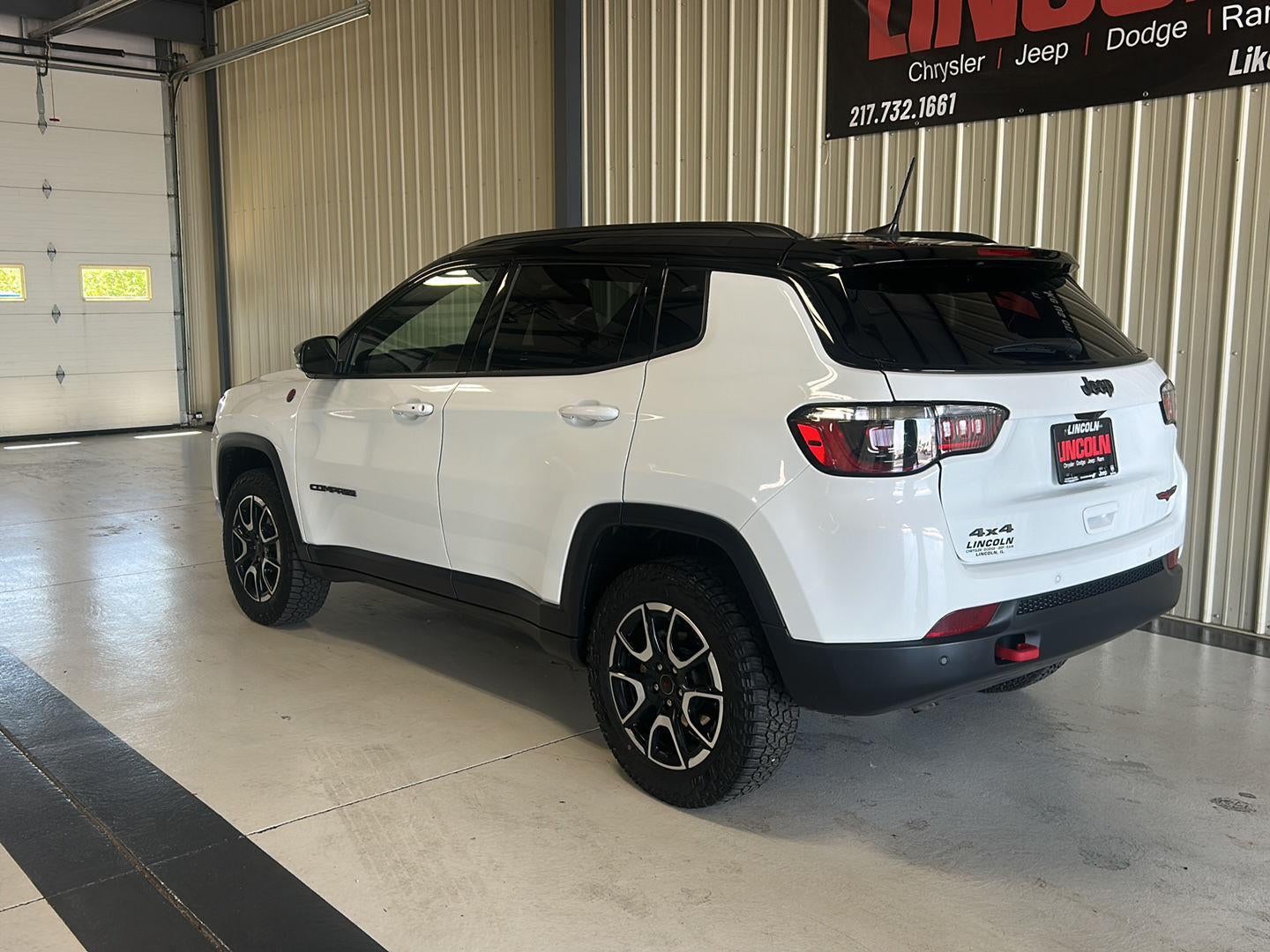 2025 Jeep Compass Trailhawk