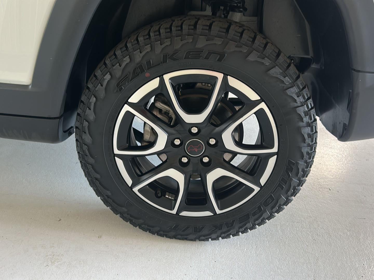 2025 Jeep Compass Trailhawk
