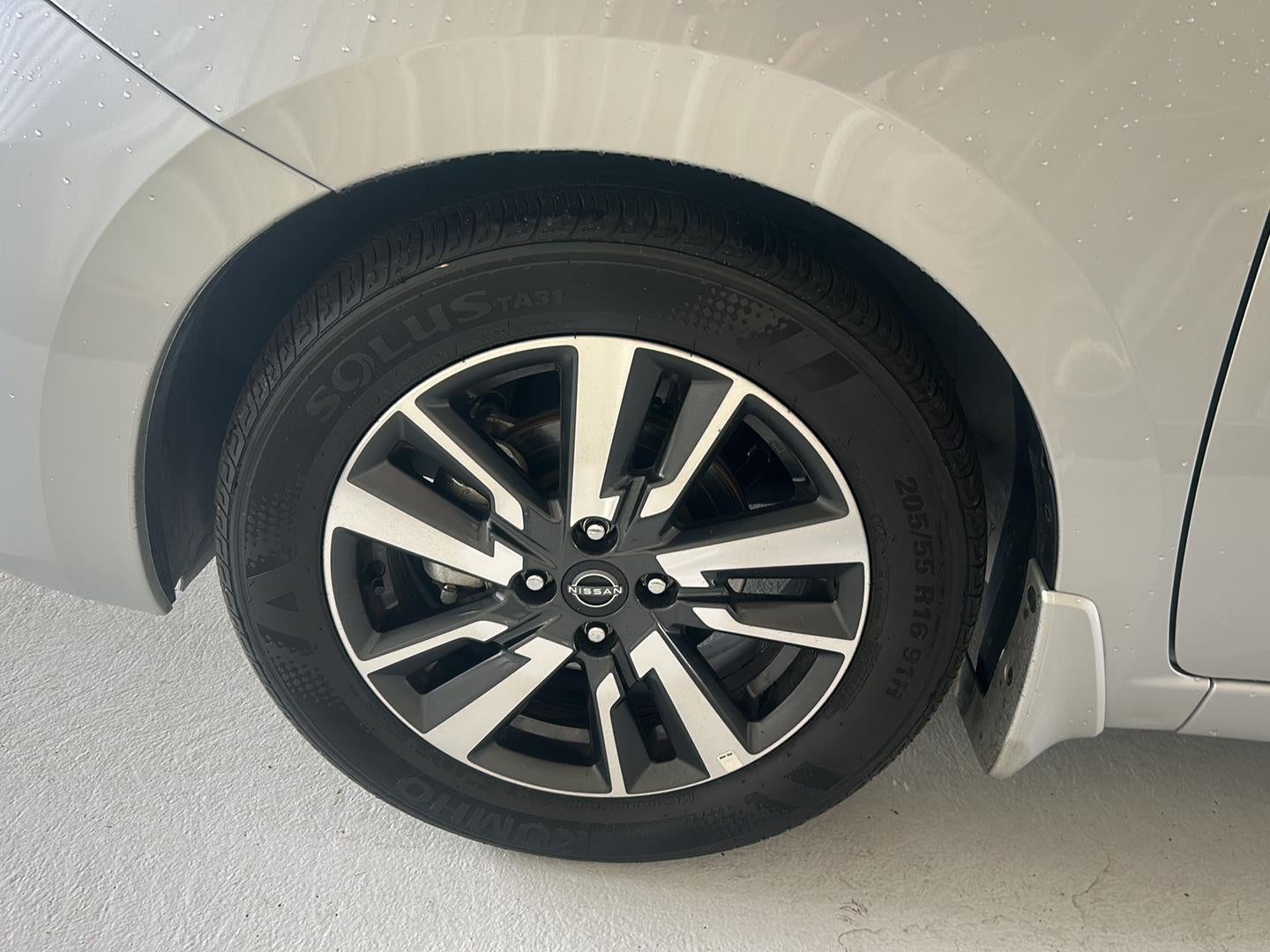 2025 Nissan Versa SV