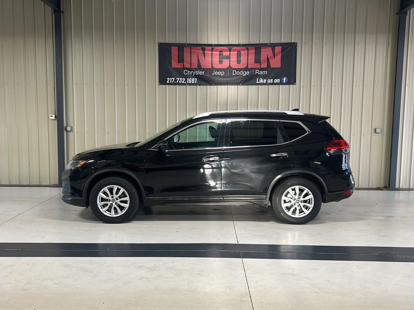 2017 Nissan Rogue SV