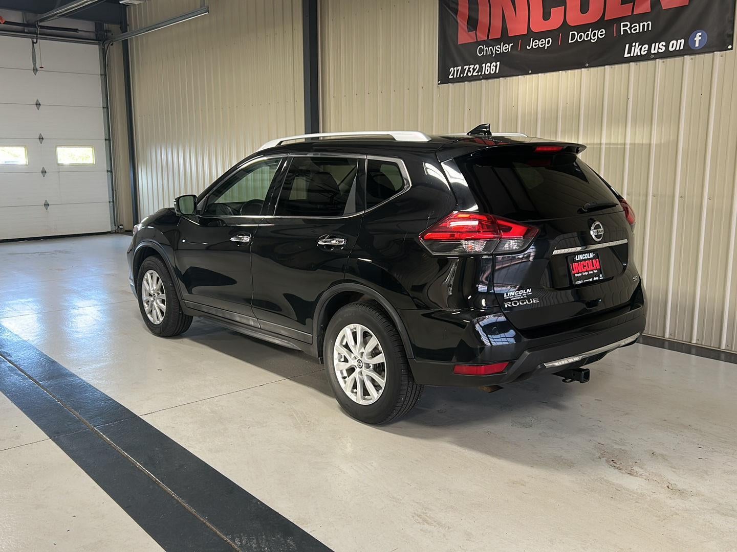 2017 Nissan Rogue SV