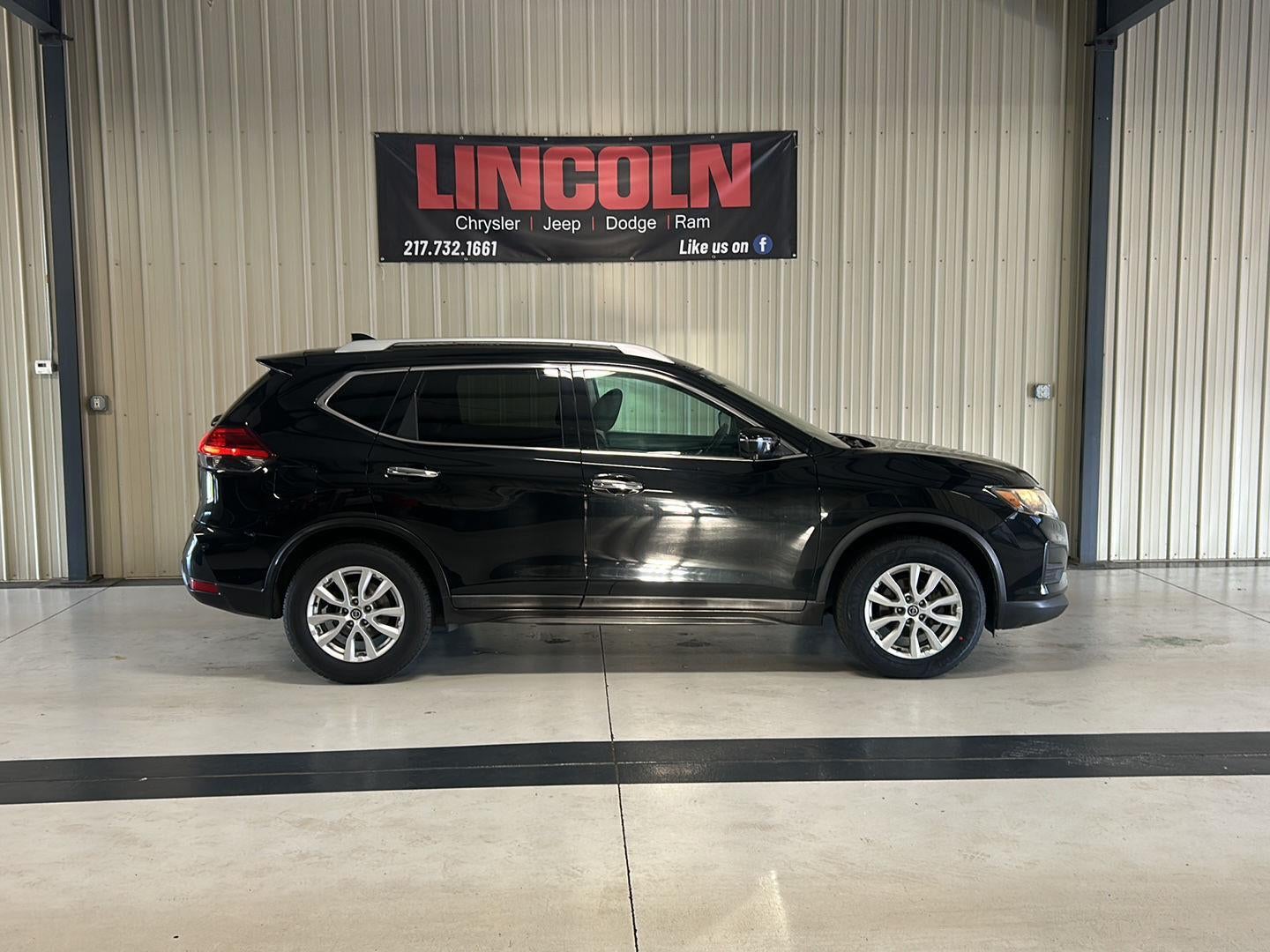 2017 Nissan Rogue SV