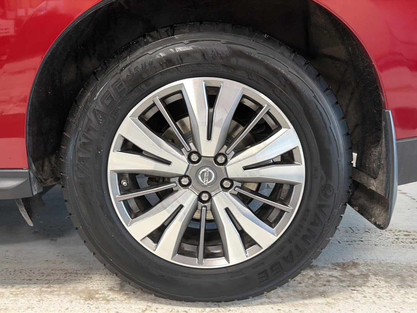 2018 Nissan Pathfinder SL