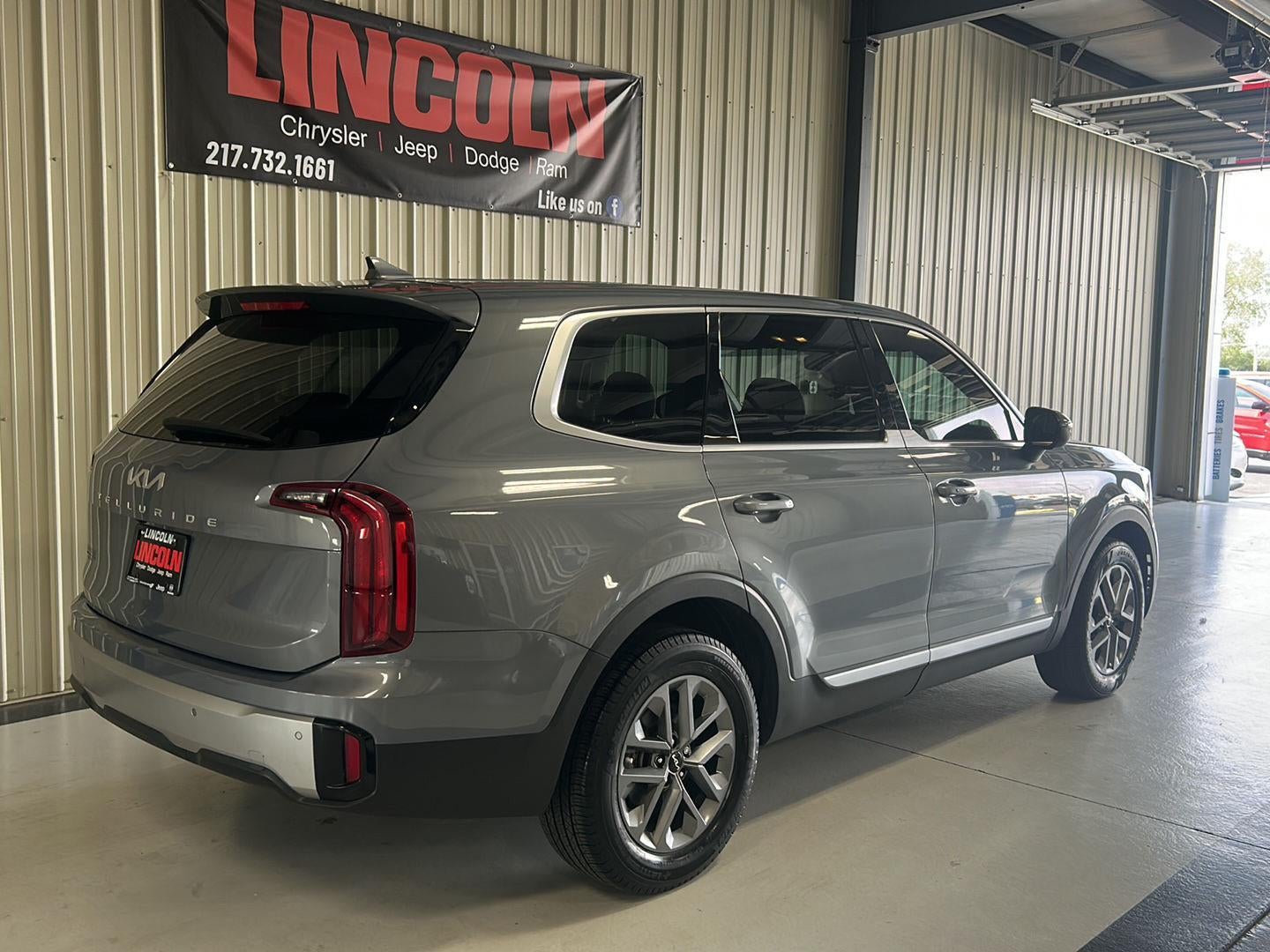 2023 Kia Telluride LX