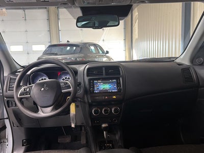 2023 Mitsubishi Outlander Sport ES