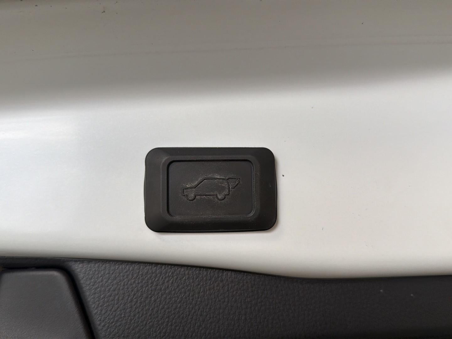 2025 Toyota RAV4 Hybrid XSE