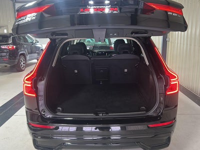 2023 Volvo XC60 Plus Dark Theme